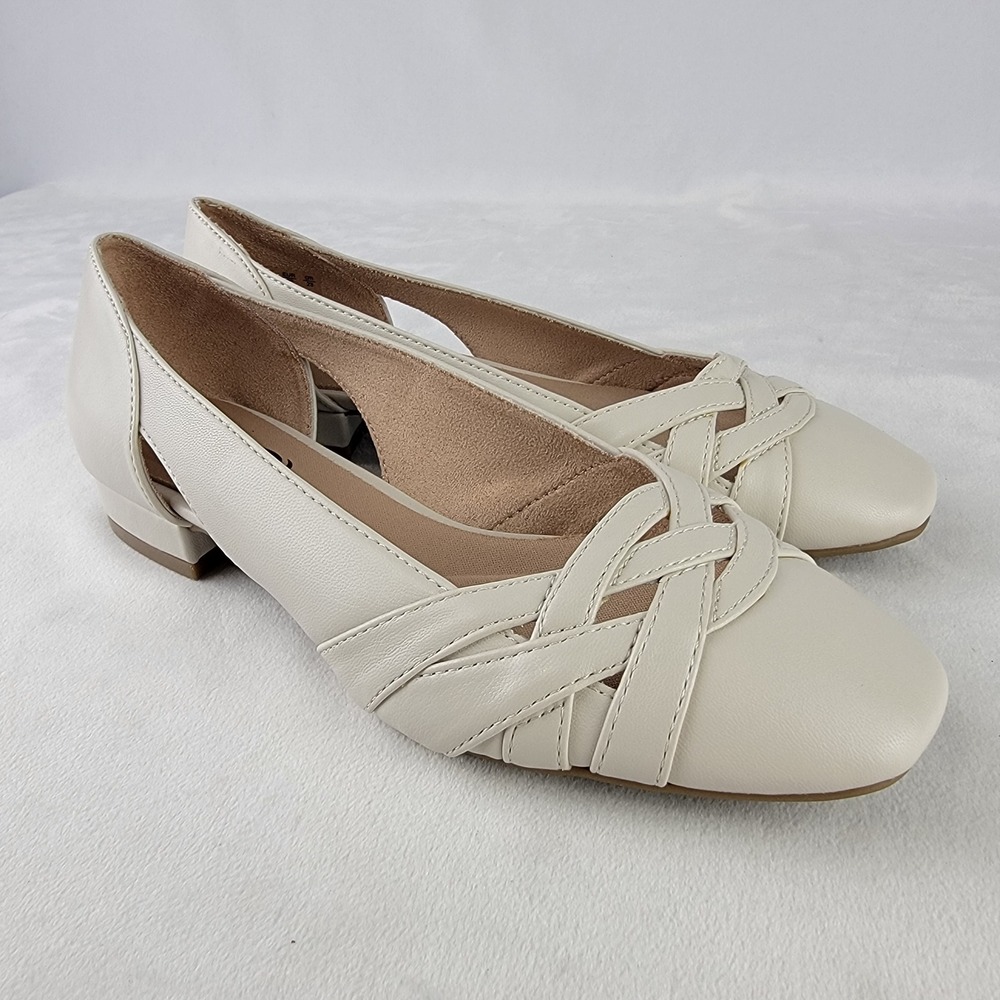 LifeStride Heirloom White Cream Pointed Toe Low Block Heel Pumps 6W NEW